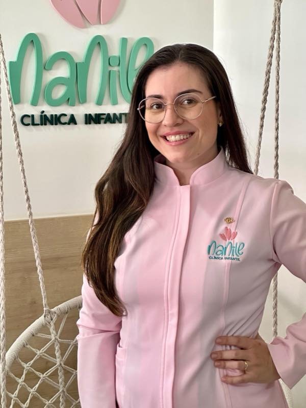 Dra. Alice Vogt, pediatria e adolescentes na Nanile Clínica Infantil